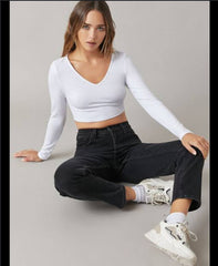 SOLID V-NECK LONG SLEEVES CROP TEE
